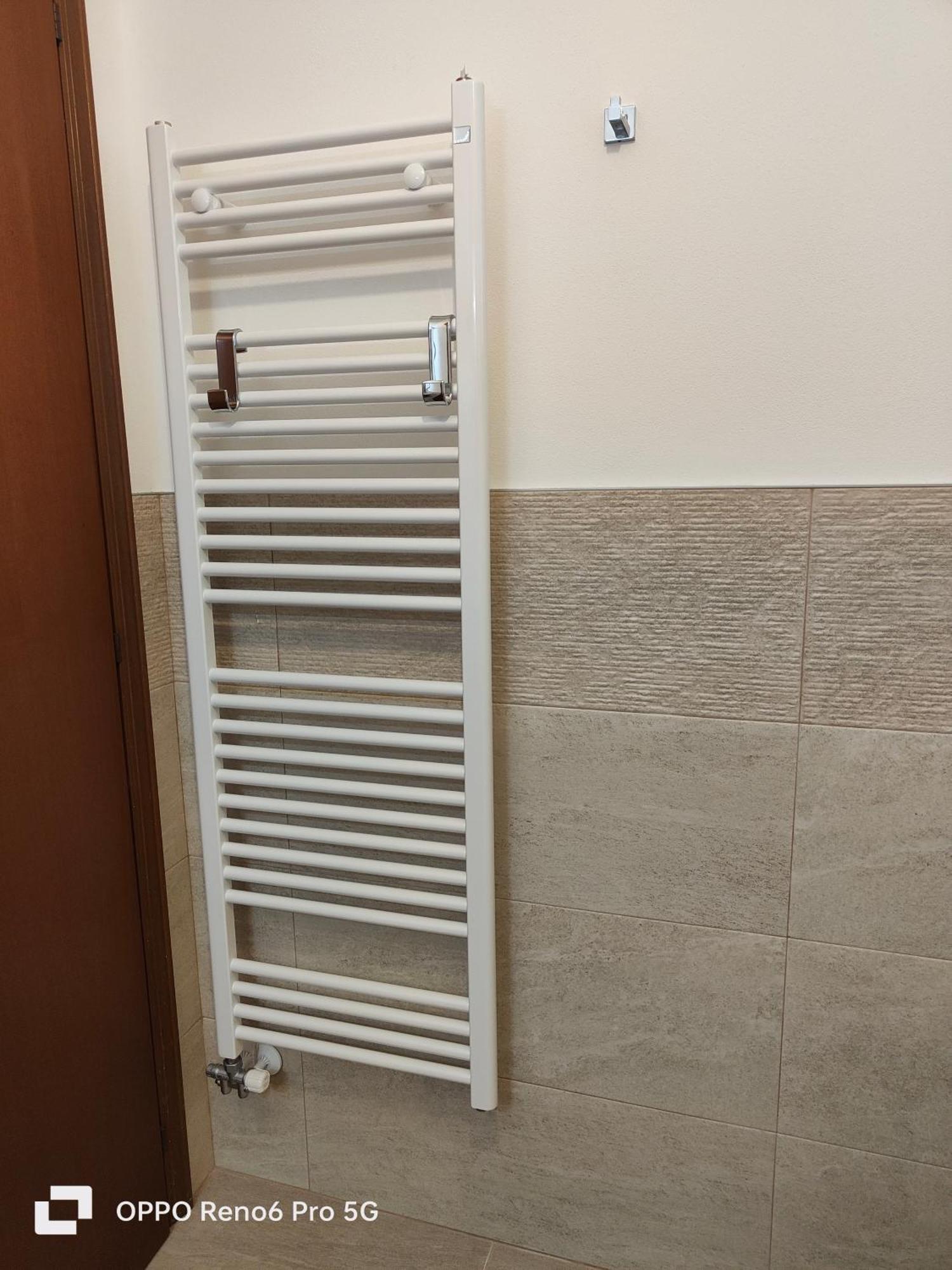 Da Adria Al Corvenale - Casa Vacanze Carrara - Villa Luaran gambar