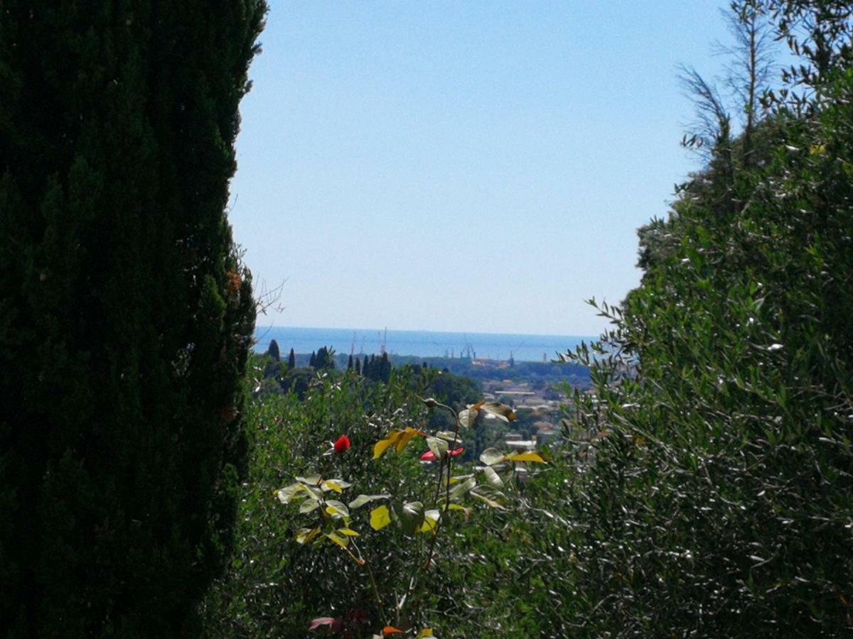 Da Adria Al Corvenale - Casa Vacanze Carrara - Villa Luaran gambar